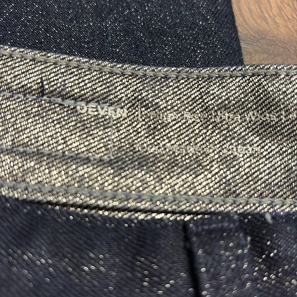 AG Dark Blue Wide-Leg Jean with silver shimmer and cuff - 26 - Picture 15 of 15